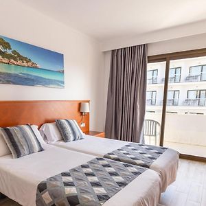 Zimmer mit zwei Einzelbetten